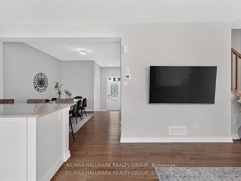 627 Alopex Row — Photo 14