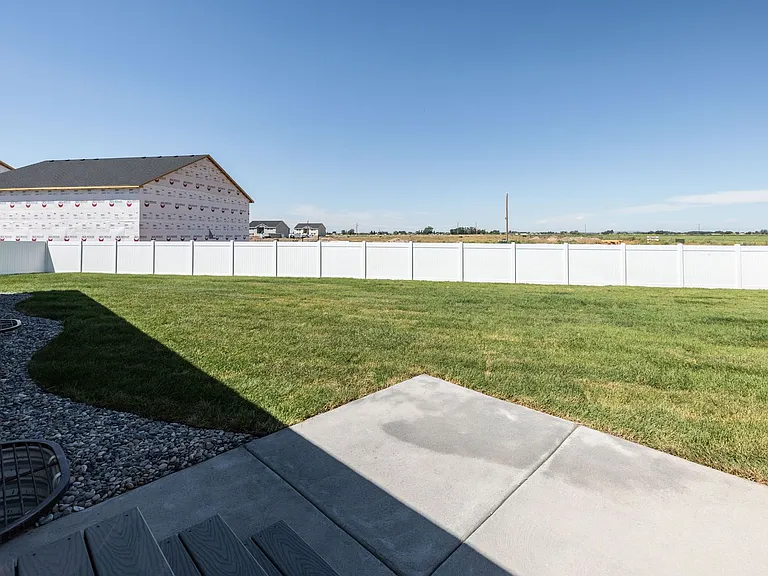 3711 Razor Cir — Photo 34