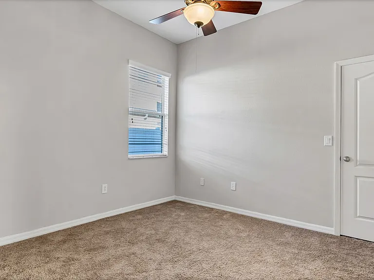 1341 Salmonberry St — Photo 31
