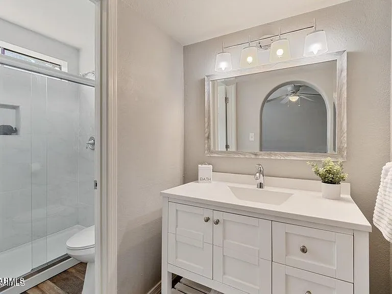 1025 E Highland Ave #24 — Photo 10