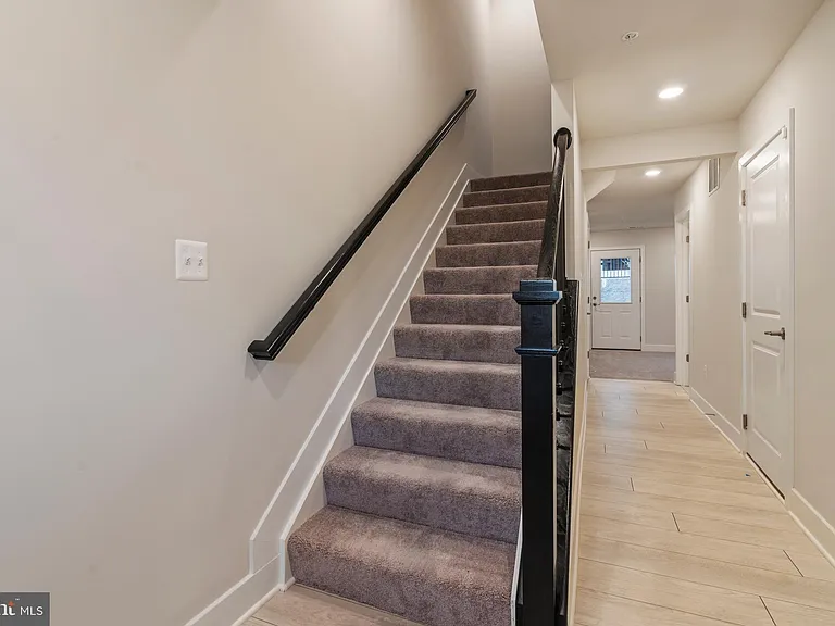 1421 Clingmans Dome Dr — Photo 4