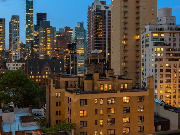 216 East 47th Street 12A image 12 of 12