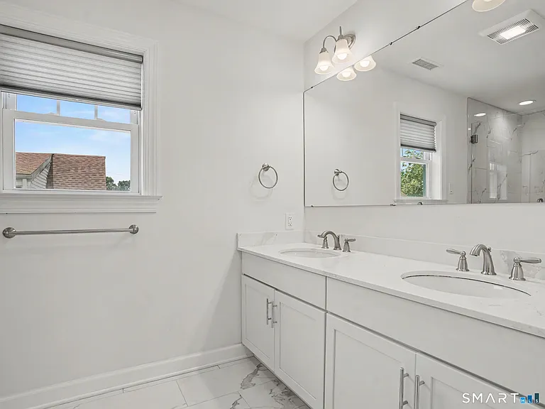 604 Newfield Ave #B — Photo 13