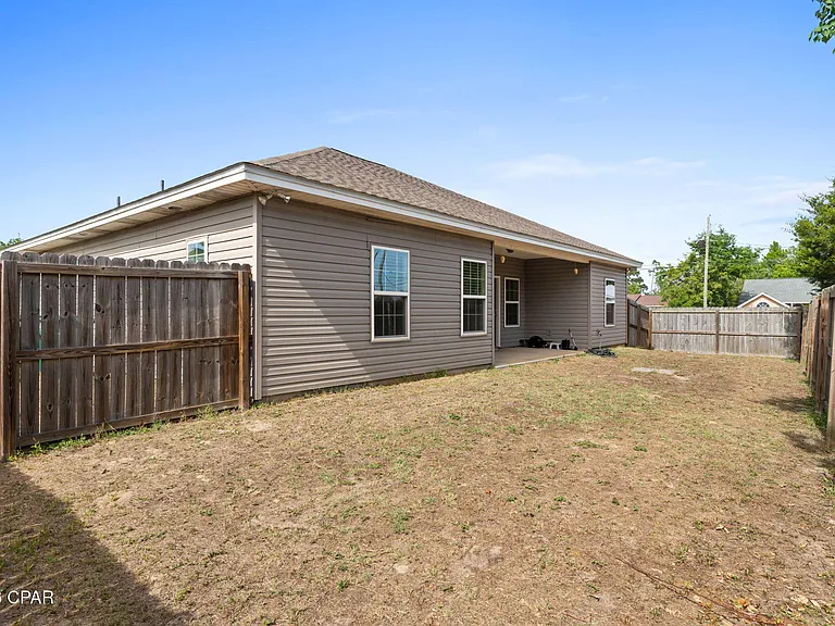 5206 Robins Ct — Photo 39
