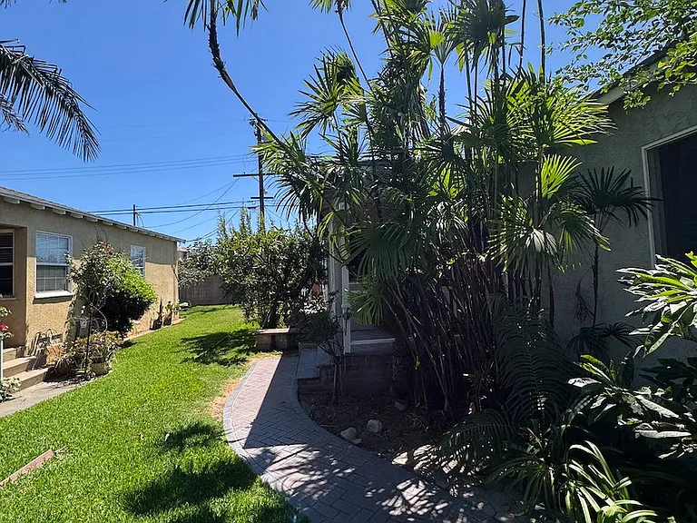 8330 La Villa St — Photo 17