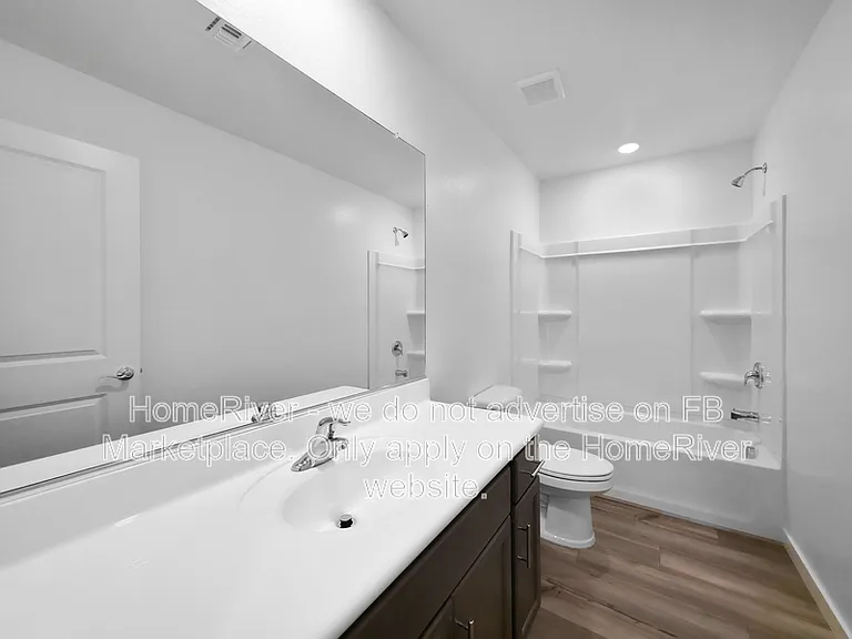 1050 W West Virginia Ave — Photo 15