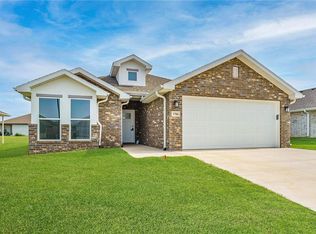 1706 Edwards St, Pea Ridge, AR 72751