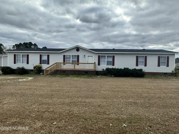 101 Brandy Avenue, La Grange, NC 28551