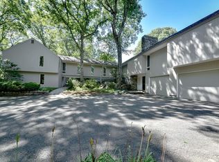 5 High Rock Rd, Dover, MA 02030