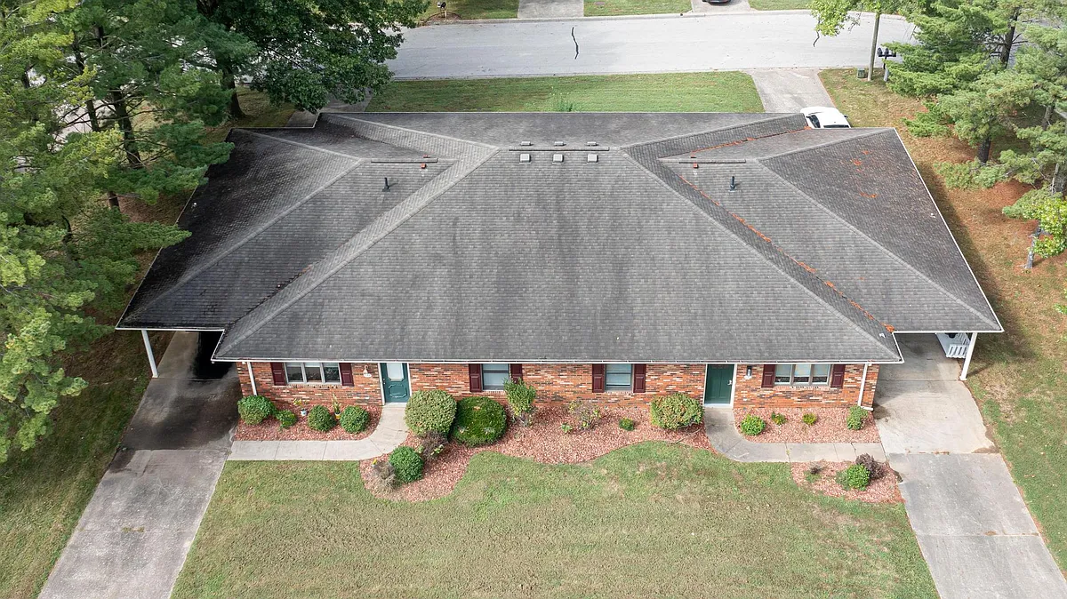 Building Photo - 541 Circle Pine Dr