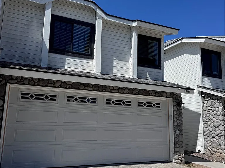 2620 Elden Ave #B5 — Photo 2