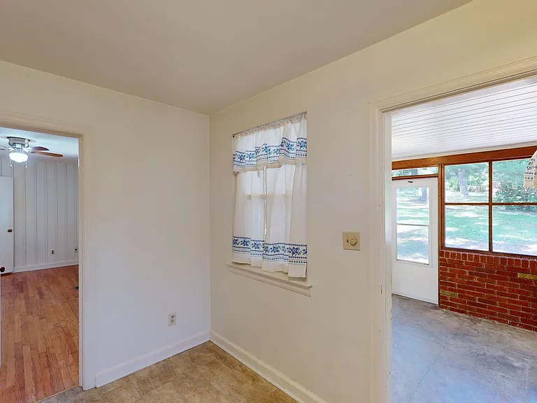 67 Holliday Dr — Photo 11