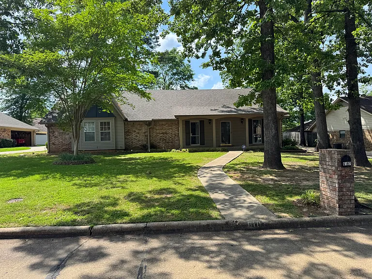 6107 Shadyside Ln — Photo 2