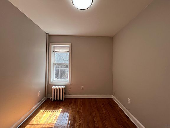 4th image of 384-386 Baldwin Ave #8A