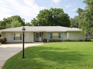 17 Lake Link Dr SE, Winter Haven, FL 33884