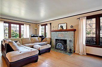 Living room wth fireplace