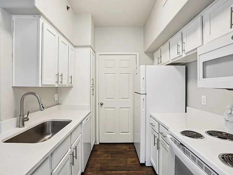 6000 S Fraser St — Photo 11