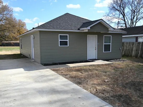 430 Prince Ave, Dyersburg, TN 38024