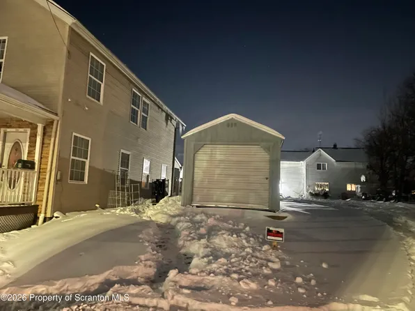 1722-1724 Washburn St, Scranton, PA 18504