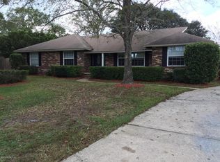 297 Foxridge Rd, Orange Park, FL 32065