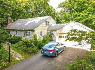 100 Lawton Rd, Needham, MA 02492