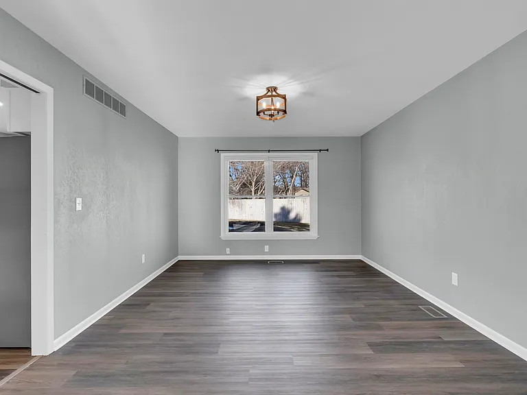 14810 E Castle Dr — Photo 13