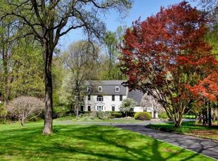 16 Pilgrim Ln, Weston, CT 06883