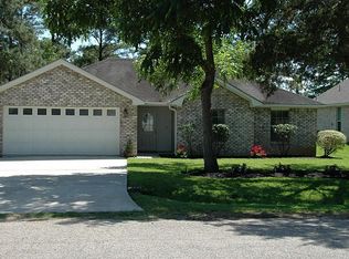 414 Fantasy Ln, Montgomery, TX 77356