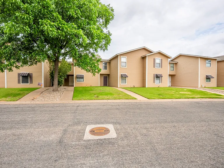 4535 Bermuda Dr — Photo 1