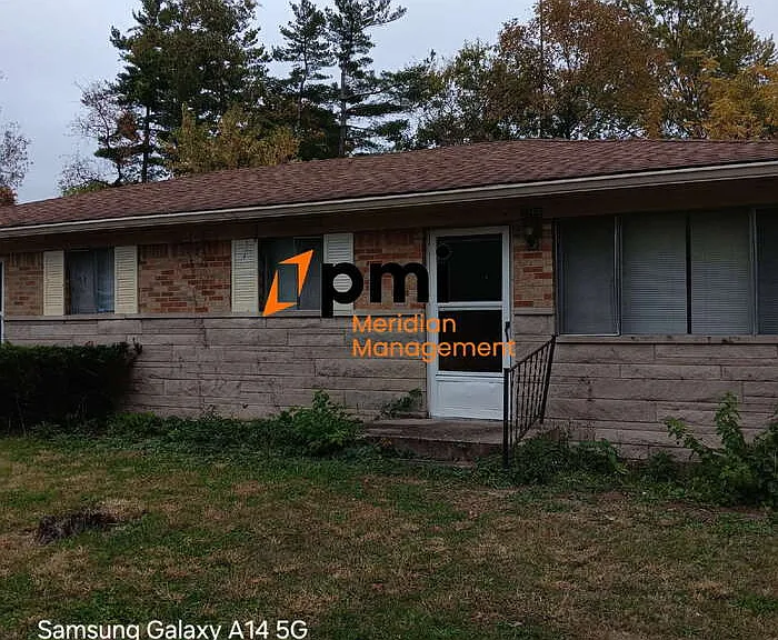 2209 N Elizabeth St — Photo 1