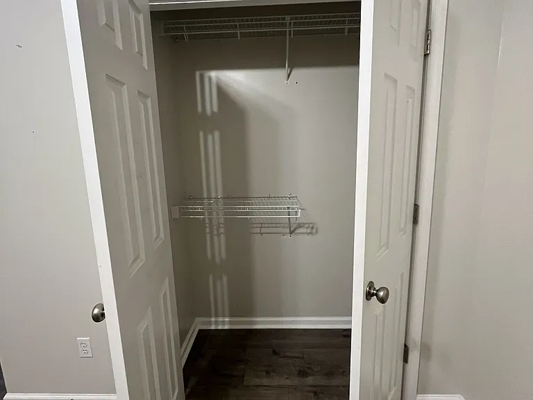 201 Fountain Crest Dr — Photo 23