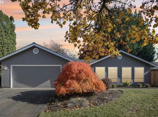 8820 SW Avon Ct, Tigard, OR 97224