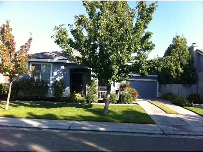 9311 Marlemont Cir photo 1
