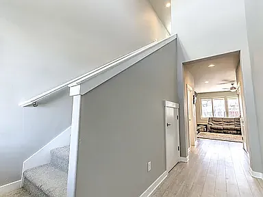1316 NE Sunrise St — Photo 3