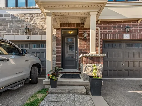 288 Glover Rd #31, Hamilton, ON L8E 5H6