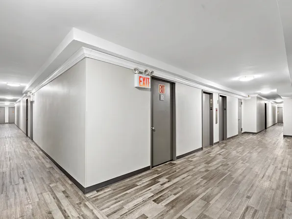 460 Neptune Avenue image 11 of 20