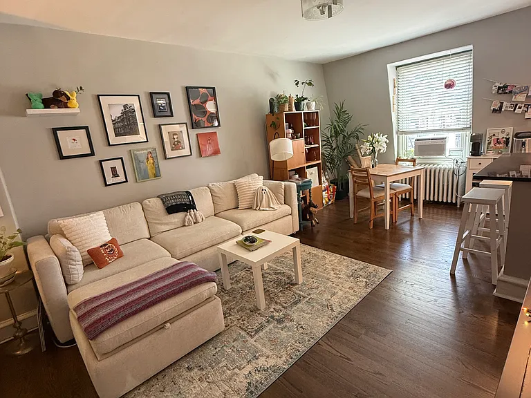 2032 Spruce St #4F — Photo 2