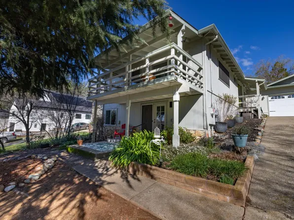 2843 Camino Heights Dr, Camino, CA 95709