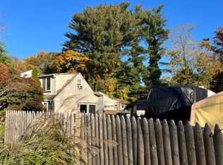 295 Cuba Hill Rd, Huntington, NY 11743