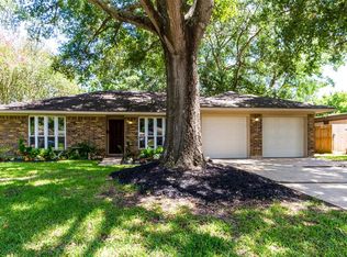 1406 Neptune Ln, Houston, TX 77062