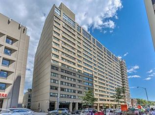 360 Bloor St E #910, Toronto, ON M4W3M3