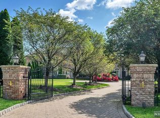 4 Stone Tower Dr, Alpine, NJ 07620