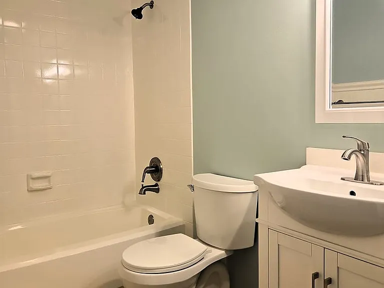 160 Live Oak Woods Ct #4D — Photo 16