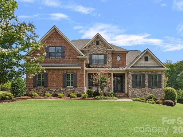 107 Barlow St, Waxhaw, NC 28173