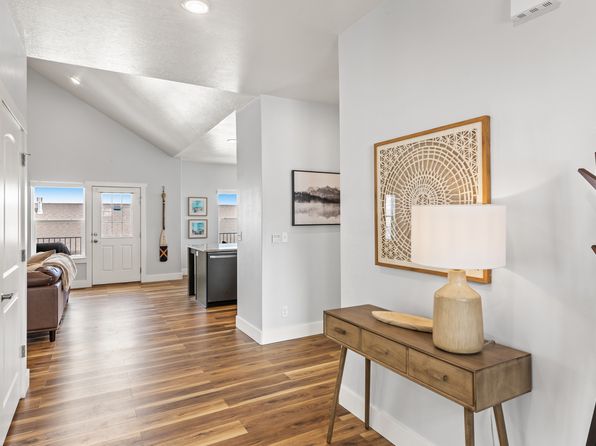 1343 N Trapper Loop W #T24, Garden City, UT 84028