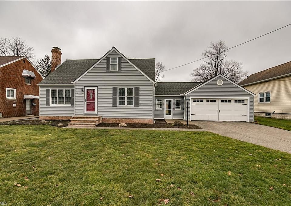 1st image of 4553 E 49th St