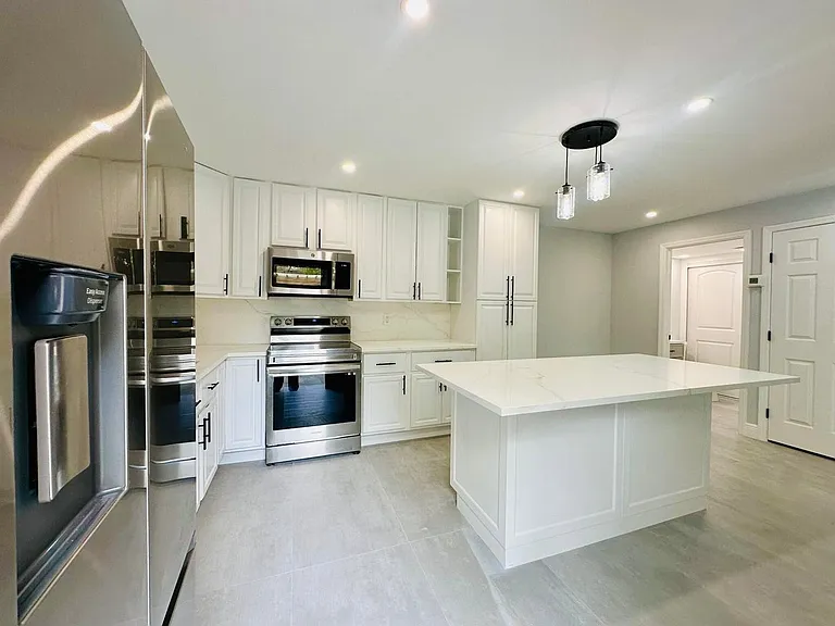 403 4th Ln — Photo 7