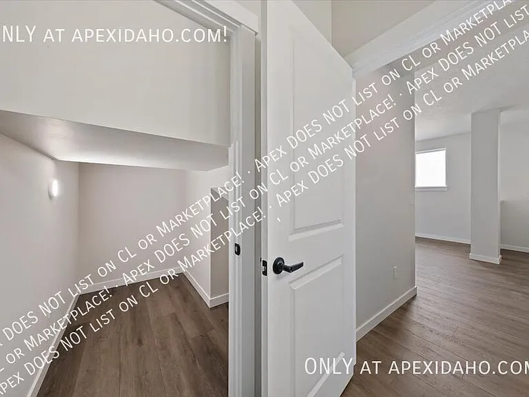 4256 W Topeka St — Photo 7
