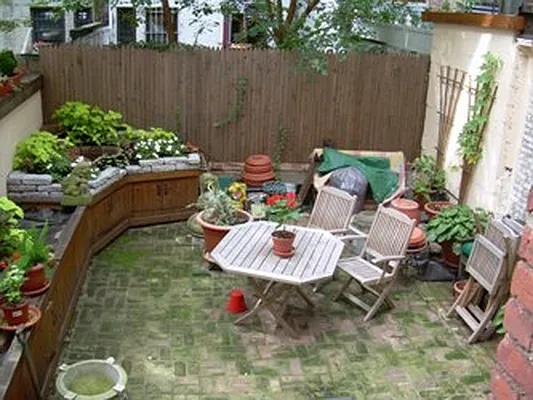 Rented by City Connections Realty | media 99