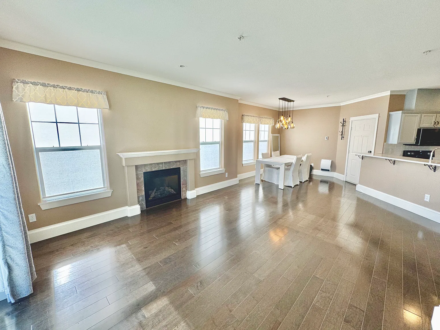 22675 NE Alder Crest Dr — Photo 4
